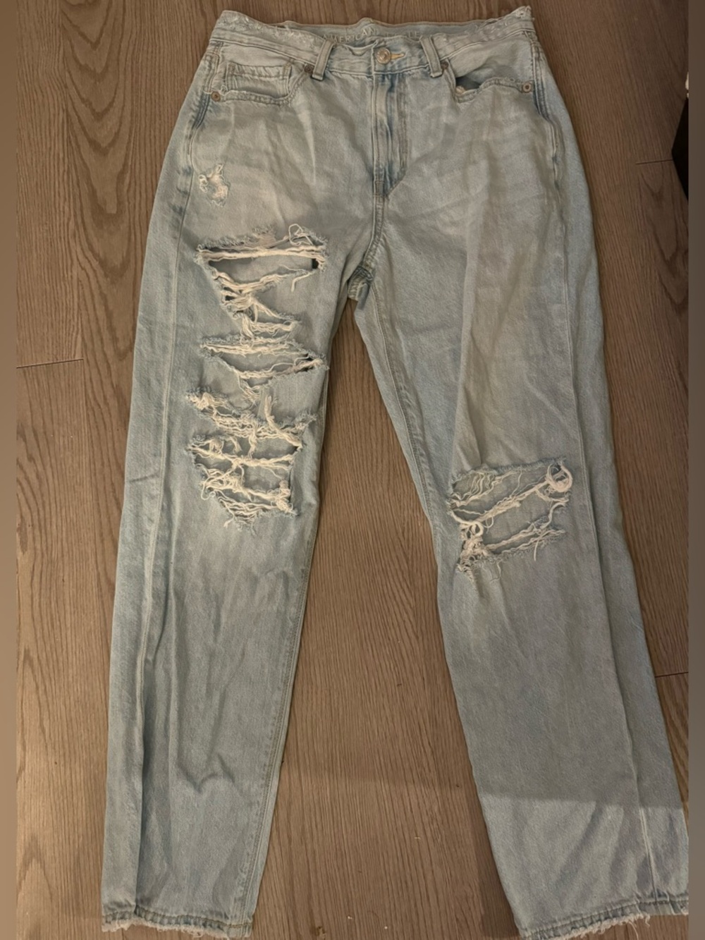 American Eagle Outfitters Light Blue Mom Straight Jeans